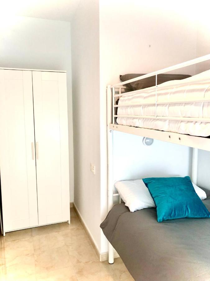 Apartamentos Cruz Гранада Екстер'єр фото